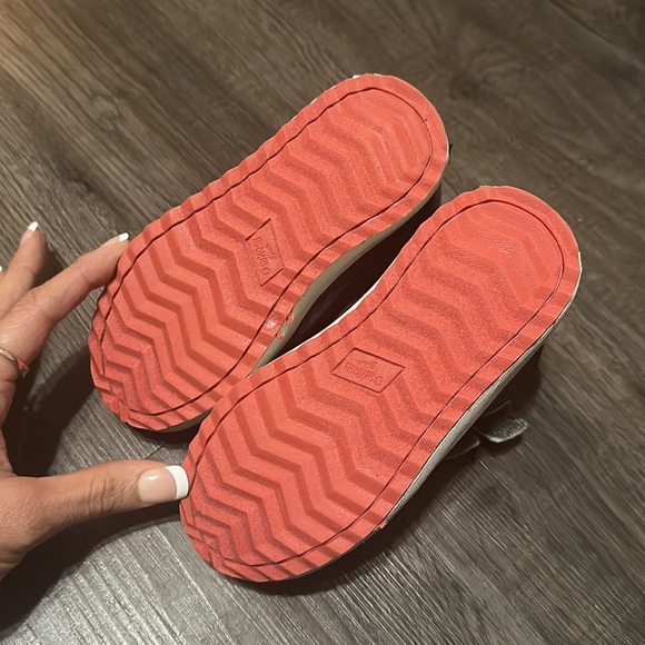 Toddler Boy Shoes SZ 9 // Osh Kosh - Picture 6 of 7